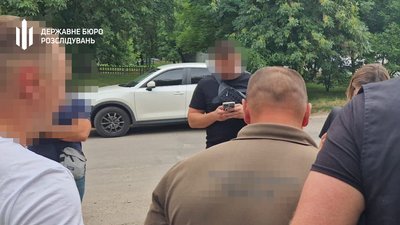 Вимагав хабар у оборонця: на Вінниччині затримали посадовця військової частини Вимагав хабар у оборонця: на Вінниччині затримали посадовця військової частини