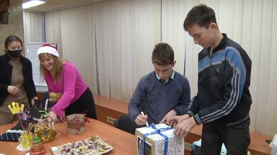 Святковий декор без використання пластику: на Херсонщині відбувся конкурс "Екопакування" Святковий декор без використання пластику: на Херсонщині відбувся конкурс "Екопакування"