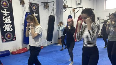 В Ужгороді працює Школа безпеки для жінок та дівчат В Ужгороді працює Школа безпеки для жінок та дівчат