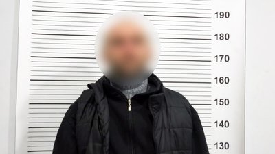 Чоловік, який підозрюється у вбивстві жінки