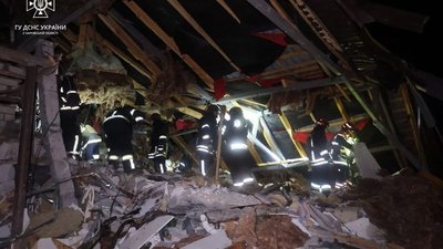 На Харківщині ракетний удар росіян вбив двомісячного хлопчика — ніч у регіонах