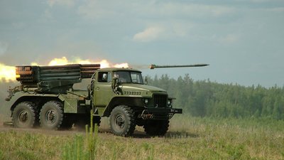 На Херсонщині військові РФ продовжують обстрілювати цивільну інфраструктуру