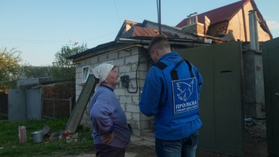 Фахівці ГМ "Проліска" допомагають мешканцям