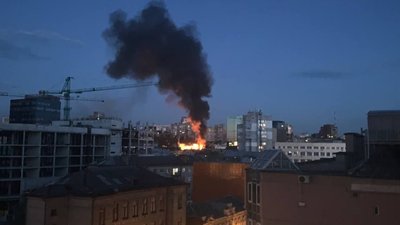 Горить кафе. У центрі Дніпра сталася пожежа