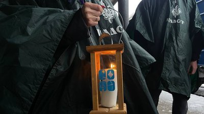 У Чернівці доставили Вифлеємський вогонь миру