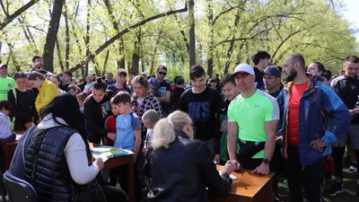 В Олександрії на Кіровоградщині відбувся забіг на підтримку української армії В Олександрії на Кіровоградщині відбувся забіг на підтримку української армії