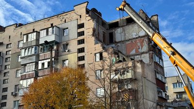 Будинок, у якому, попередньо, стався вибух побутового газу