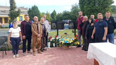 На Тернопільщині відкрили меморіальні дошки двом загиблим захисникам