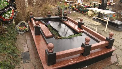 На Житомирщині встановлюють причетних до наруги над могилами у селі Слобода-Селець