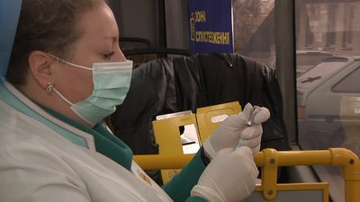 Запорізький "вакцинобус" почав працювати у Шевченківському районі Запорізький "вакцинобус" почав працювати у Шевченківському районі