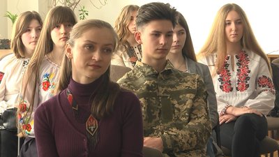"Згадую його і мені на серці тепліше": спогади рідних про Героїв Небесної Сотні з Волині "Згадую його і мені на серці тепліше": спогади рідних про Героїв Небесної Сотні з Волині