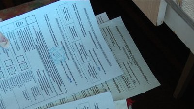 На Сумщині членкині ДВК, яка проголосувала замість свого чоловіка, вручили підозру
