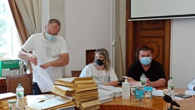 Хто возитиме пасажирів. У Миколаєві триває другий етап конкурсу з пасажирських перевезень Хто возитиме пасажирів. У Миколаєві триває другий етап конкурсу з пасажирських перевезень