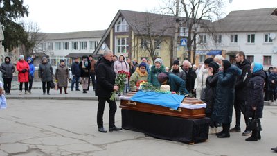 Тальнівська громада попрощалася з Героєм