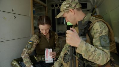 Максим та Вероніка. Прикордонники. Чернігівщина. Липень 2023 рік. Максим та Вероніка. Прикордонники. Чернігівщина. Липень 2023 рік.