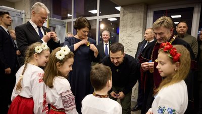 Зеленський у Вільнюсі зустрівся з українською громадою Литви