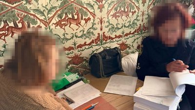 Підозрювана в організації схеми незаконного бронювання Підозрювана в організації схеми незаконного бронювання