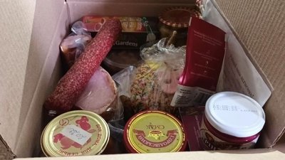 Тернопільські волонтери підготували 11 автобусів з продуктами для ЗСУ Тернопільські волонтери підготували 11 автобусів з продуктами для ЗСУ