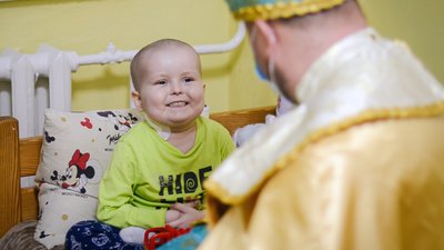 Подарунки до Дня святого Миколая для дітей від “Скарбниці надії”