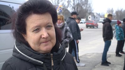 У Запоріжжі попрощалися з родиною з немовлям, яка загинула під завалами п’ятиповерхівки У Запоріжжі попрощалися з родиною з немовлям, яка загинула під завалами п’ятиповерхівки