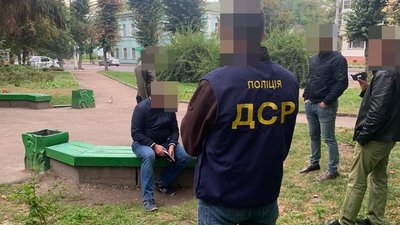 У Житомирі судитимуть доцента університету, який вимагав та одержав 2900 доларів США хабаря У Житомирі судитимуть доцента університету, який вимагав та одержав 2900 доларів США хабаря