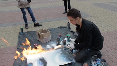 Тернополянка створює космічні графіті