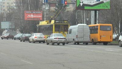 Полтавців без перепусток не пускають у громадський транспорт Полтавців без перепусток не пускають у громадський транспорт