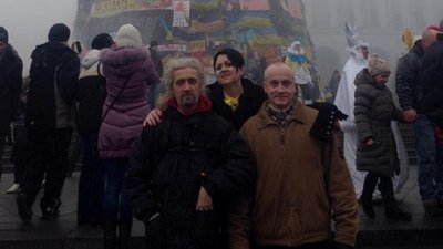 "Лежав і думав: цікаво, нас тут уб`ють, а потім вивезуть трупи?". Історія дніпрянина, побитого "беркутівцями" на Майдані "Лежав і думав: цікаво, нас тут уб`ють, а потім вивезуть трупи?". Історія дніпрянина, побитого "беркутівцями" на Майдані