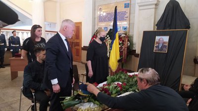 В Університеті Повітряних Сил прощаються з останнім Героєм Радянського Союзу у Харкові В Університеті Повітряних Сил прощаються з останнім Героєм Радянського Союзу у Харкові