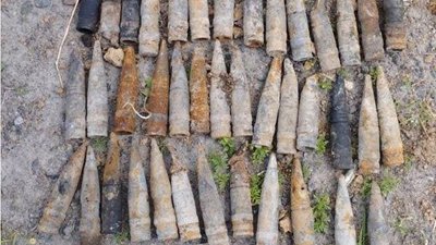 За добу на Сумщині піротехніки виявили 133 вибухонебезпечних предмети За добу на Сумщині піротехніки виявили 133 вибухонебезпечних предмети