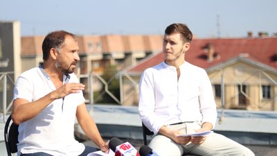 Вистави просто неба. У Франківську стартує новий театральний сезон Вистави просто неба. У Франківську стартує новий театральний сезон