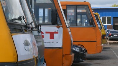 Як дефіцит пального впливає на пасажирські перевезення в Івано-Франківську Як дефіцит пального впливає на пасажирські перевезення в Івано-Франківську