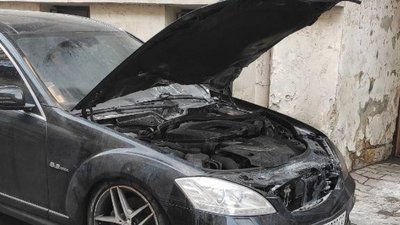 В Одесі спалили автомобіль адвоката, очевидці повідомили про стрілянину