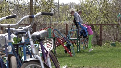 Спали в погребі та їли консервацію: дитячий будинок із Харкова знайшов прихисток на Черкащині