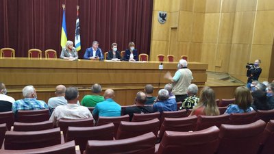 Право на окрему - Боднарівську ОТГ. Прикарпатці поїхали до голови ОДА Право на окрему - Боднарівську ОТГ. Прикарпатці поїхали до голови ОДА