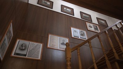 У Луцьку оновлюють експозицію музею "Лесина вітальня" У Луцьку оновлюють експозицію музею "Лесина вітальня"