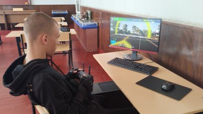 Симулятор польотів дронами