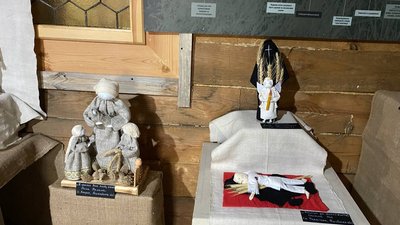 Виставка "Ляльки для ненароджених" Виставка "Ляльки для ненароджених"