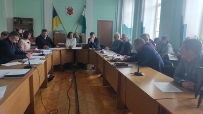 Комунальний автобус "Огнівка-Левада": чи розглянули петицію щодо нього у Полтаві Комунальний автобус "Огнівка-Левада": чи розглянули петицію щодо нього у Полтаві