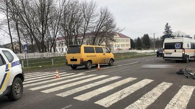 У ДТП на Рівненщині біля школи загинула дитина У ДТП на Рівненщині біля школи загинула дитина