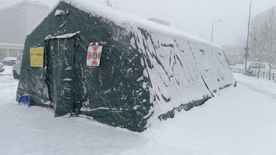 Пункт незламності біля ТЦ "Агора", Хмельницький, 8 січня 2026 року
