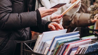 Мінкульт розповів, скільки українці витратили на книги за два місяці "єПідтримки"
