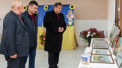 У громаді на Тернопільщині зібрали понад 27 тисяч на реабілітацію воїна У громаді на Тернопільщині зібрали понад 27 тисяч на реабілітацію воїна