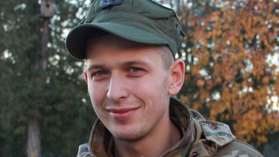 Воює, пише вірші й повість. Історія захисника з Тернополя Богдана Бутковського Воює, пише вірші й повість. Історія захисника з Тернополя Богдана Бутковського
