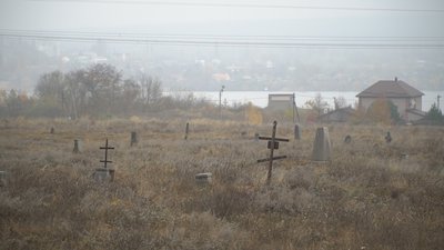 Дніпропетровщина: біля давнього козацького цвинтаря планують збудувати церкву Дніпропетровщина: біля давнього козацького цвинтаря планують збудувати церкву