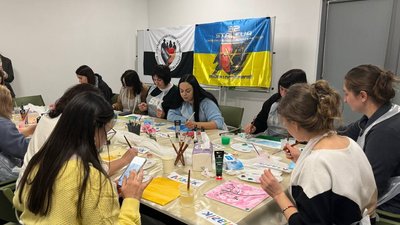 Картини-афірмації: підтримка родин військових