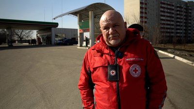 "Боялися, аби росіяни нас не розстріляли". Яким був перший "зелений коридор" із Сум "Боялися, аби росіяни нас не розстріляли". Яким був перший "зелений коридор" із Сум
