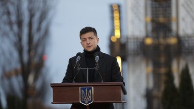 "Зупинити зло антисемітизму". Зеленський виступив перед бранцями Аушвіца