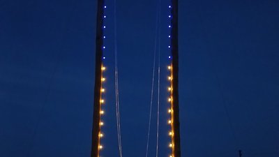 Найбільша гойдалка країни: на Волині встановили атракцію з човном замість сидіння та і Найбільша гойдалка країни: на Волині встановили атракцію з човном замість сидіння та і