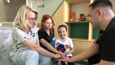 У Львові 4-річному хлопчику пересадили нирку від родинного донора